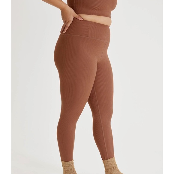 Girlfriend Collective Rye Rib High-Rise Legging - Picture 3 of 5